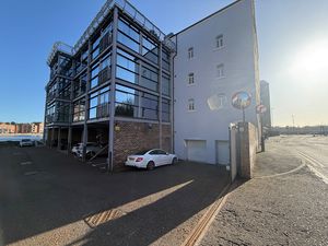 Photo 9- click for photo gallery